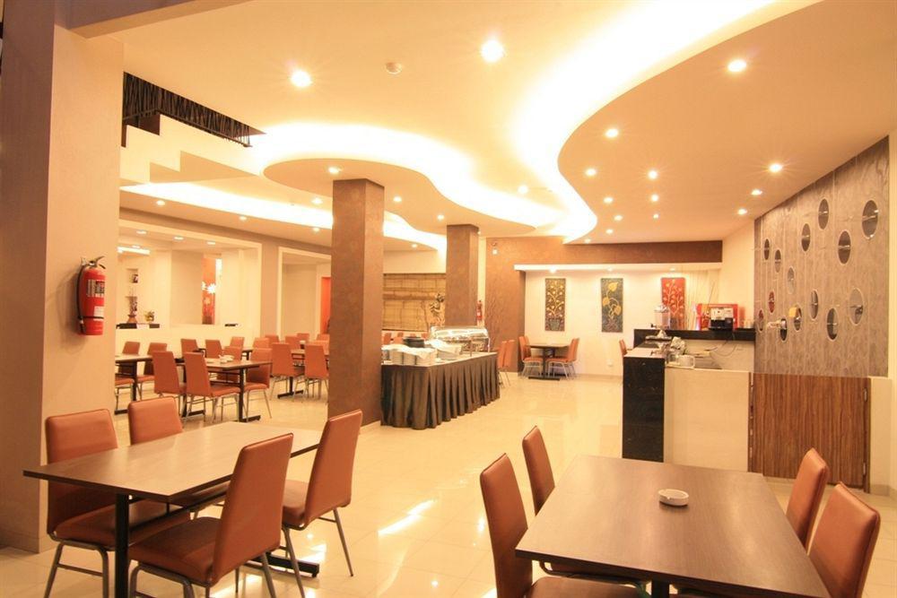 Jentra Dagen Hotel Malioboro Yogyakarta Exterior photo